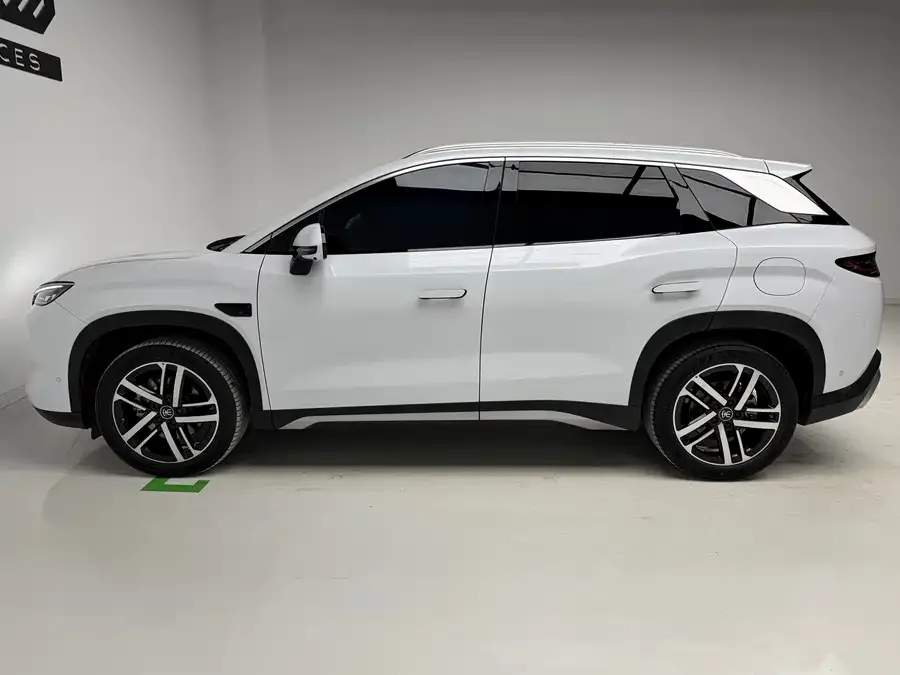 BYD Song L DM-i Song L DM-i 2025 Intelligent Driving Edition 112km Leading Model 2025 — миниатюра 3