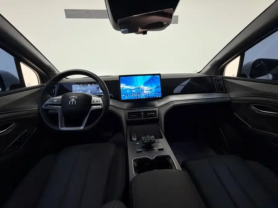 BYD Song L DM-i Song L DM-i 2025 Intelligent Driving Edition 112km Leading Model 2025 — миниатюра 4