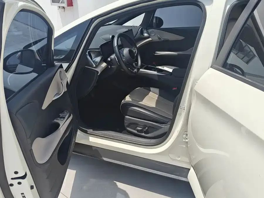 BYD Dolphin Dolphin 2025 Smart Driving Edition 410km Fashion Edition 2025 — миниатюра 5