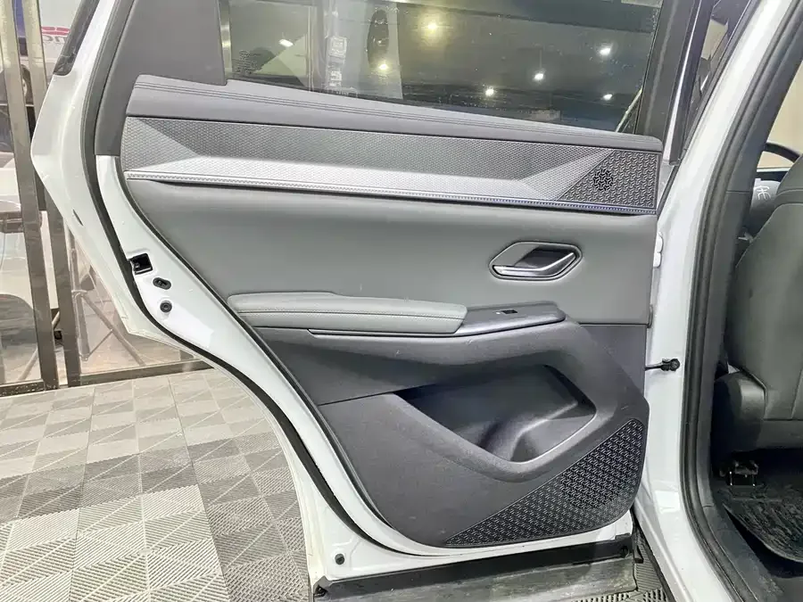 BYD Song Pro New Energy Song Pro New Energy 2025 Second Generation Intelligent Driving Edition DM-i 75KM Leading Edition 2025 — миниатюра 4