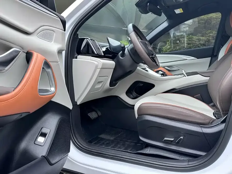 BYD Song Pro New Energy Song Pro New Energy 2022 DM-i 110km Flagship Model 2023 — миниатюра 4