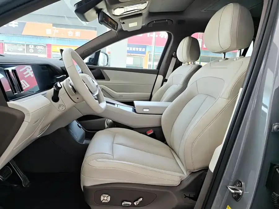 BYD N8L Denza N8L 2025 Flagship Model 2025 — миниатюра 2