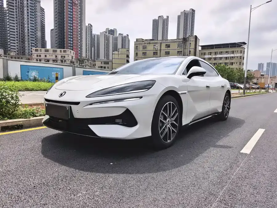 BYD Z9 2024