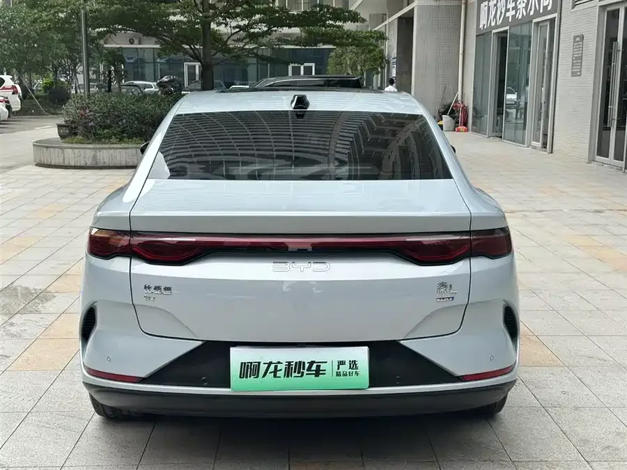 BYD Qin L Qin L 2025 EV 470KM Leading Edition 2025 — миниатюра 2