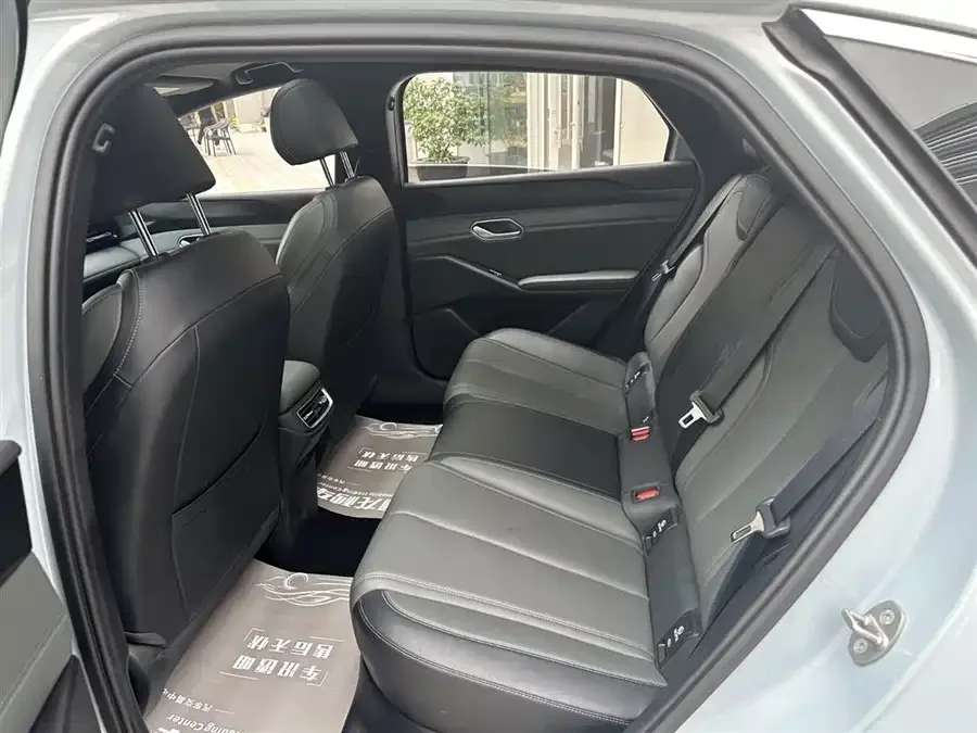 BYD Qin L Qin L 2025 EV 470KM Leading Edition 2025 — миниатюра 4