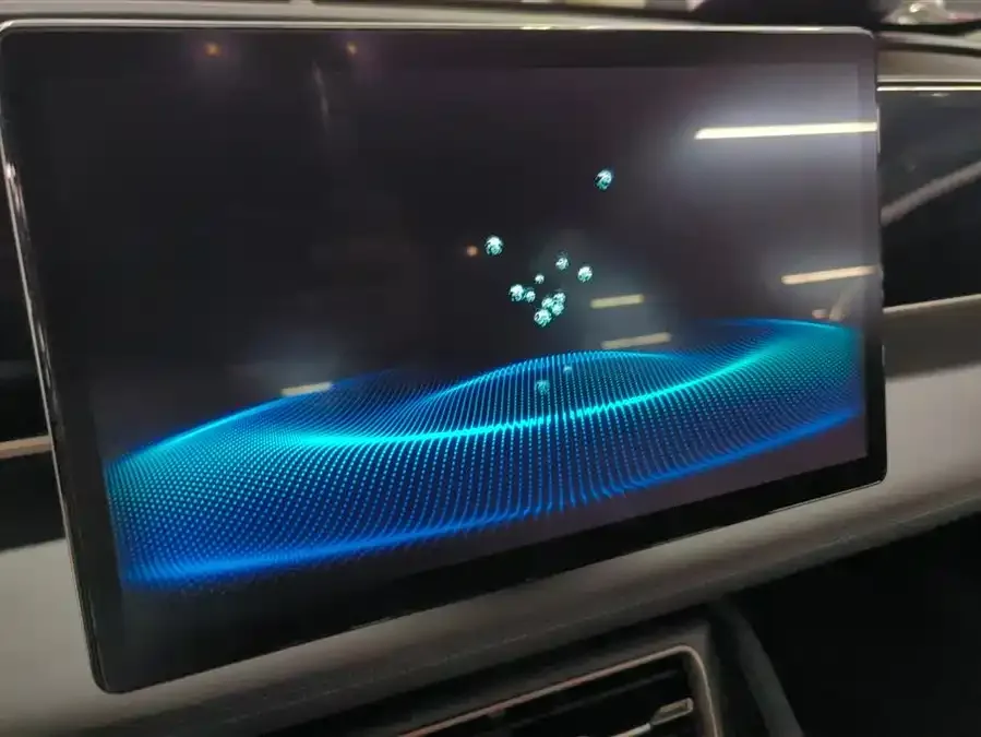 BYD Qin L Qin L 2025 DM-i Intelligent Driving Edition 120KM Beyond Edition 2025 — миниатюра 4