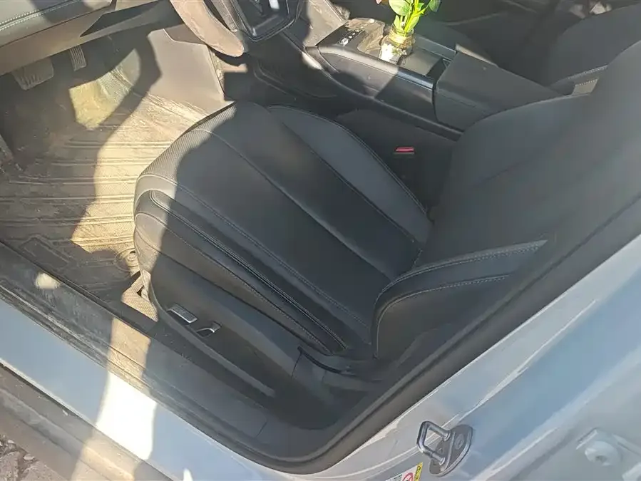 BYD Qin L Qin L 2025 EV 470KM Leading Edition 2025 — миниатюра 3