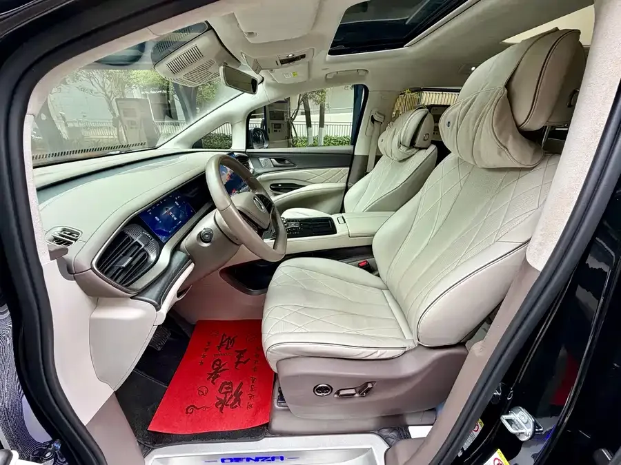 BYD D9 BYD D9 2022 DM-i 970 4WD Flagship Model 2023 — миниатюра 3