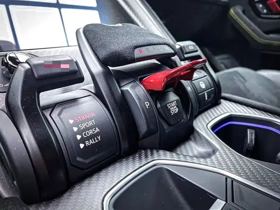 Lamborghini Urus Urus 2022 4.0T V8 Performante 2023 — миниатюра 5