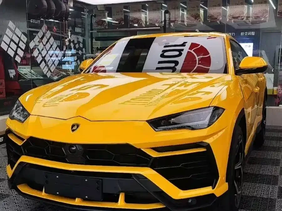 Lamborghini Urus 2022