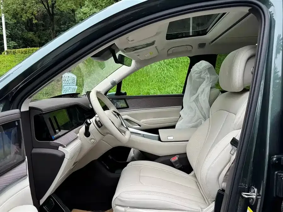 BYD N9 Denza N9 2025 flagship model 2025 — миниатюра 2