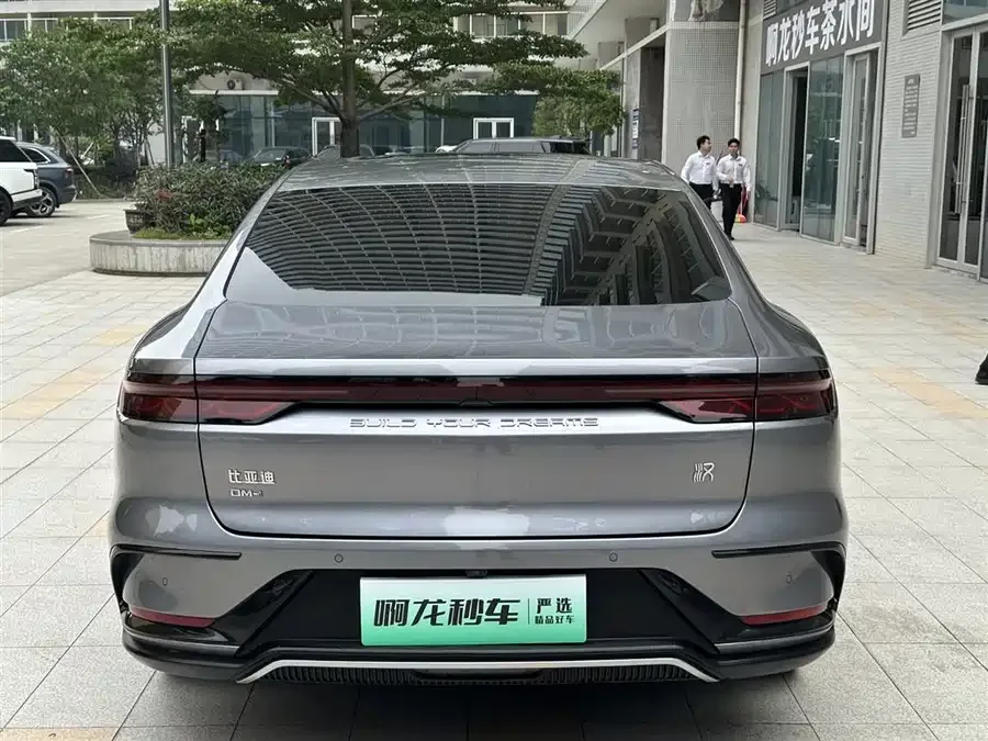 BYD Second-hand Han 2024 DM-i Honor Edition 121KM Premium Edition 2024 — миниатюра 2