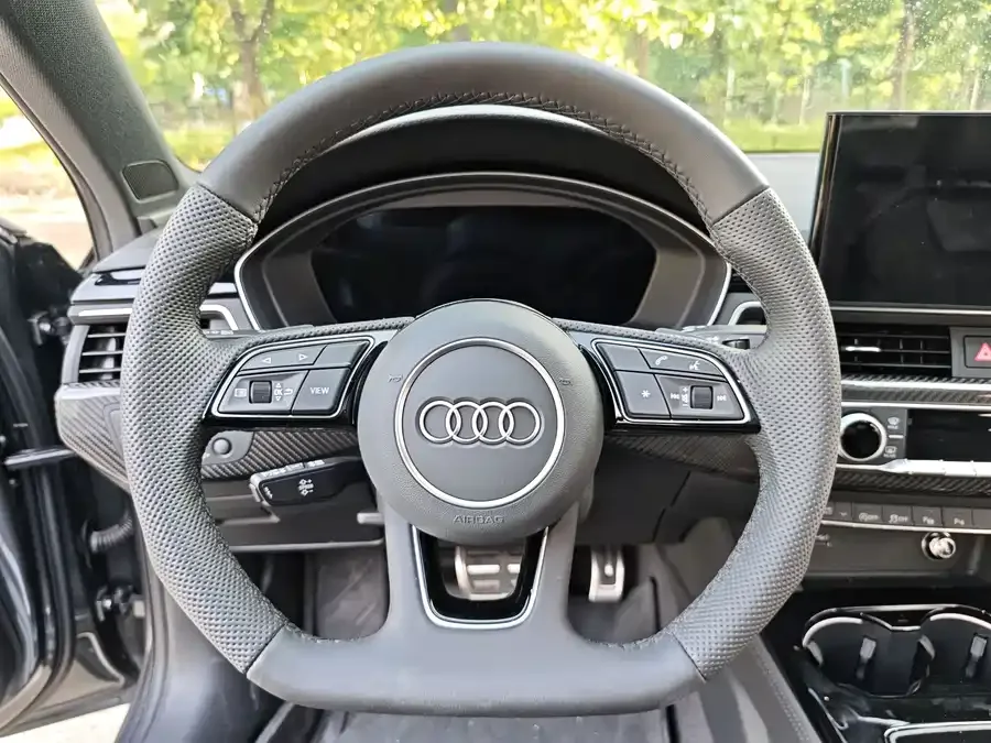 Audi a4 l 2024 45 TFSI quattro premium dynamic model 2025 — миниатюра 5
