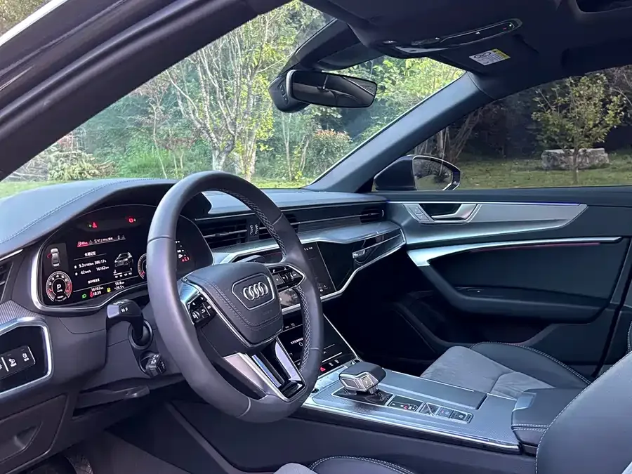 Audi A6L 2024 45 TFSI Premium Dynamic Model 2024 — миниатюра 4