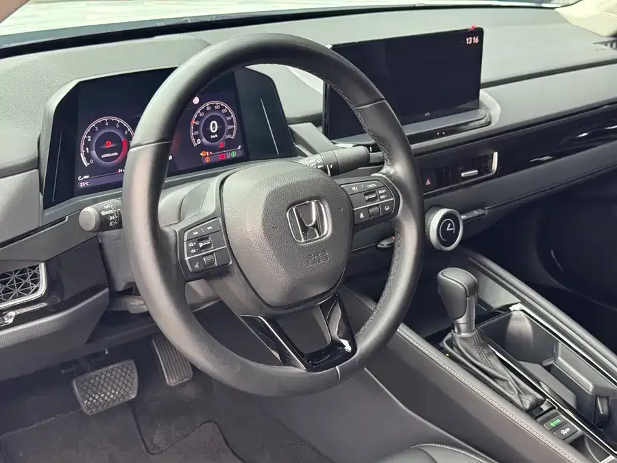 Honda Inspire Inship 2023 260TURBO Exquisite Edition 2023 — миниатюра 3