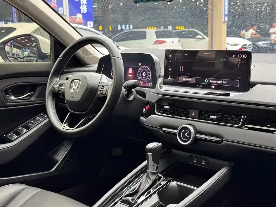 Honda Inspire Inship 2023 260TURBO Exquisite Edition 2023 — миниатюра 5
