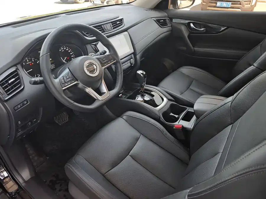 Nissan X-Trail X-Trail 2023 Classic 2.0L 2WD Smart Connected Edition 2024 — миниатюра 3