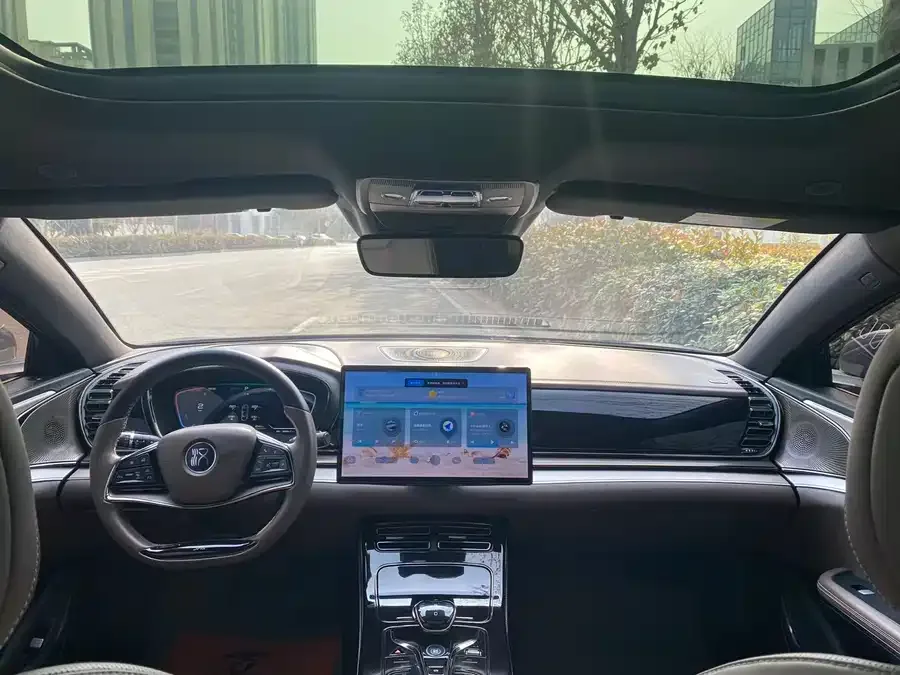BYD Second-hand Han 2023 EV Champion Edition 605KM Front-wheel Drive Premium 2023 — миниатюра 2