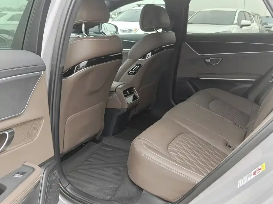 BYD Second-hand Han 2025 DM-i 125KM Elite 2025 — миниатюра 3