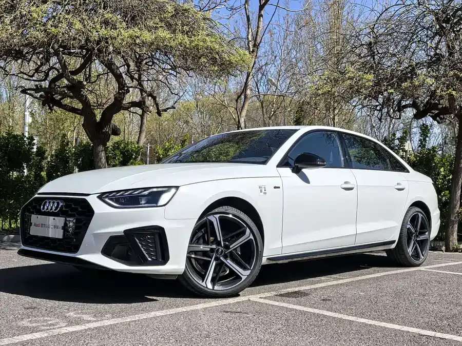 Audi a4 l 2025