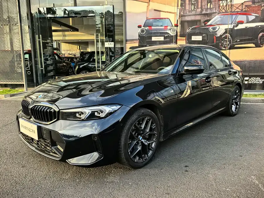 BMW 3 Series BMW 3 Series 2025 330Li M Sport Night Edition 2025 — фото 1, купить с доставкой в Москву