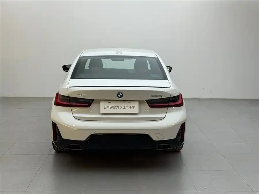 BMW 3 Series BMW 3 Series 2025 330i M Sport Night Edition 2025 — миниатюра 2