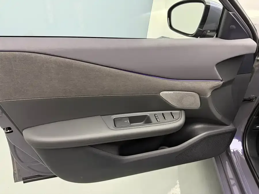 Nissan Altima 2026 Nissan Teana HarmonyOS Cockpit 2.0L Intelligent Ultra-Comfort Edition 2026 — миниатюра 2
