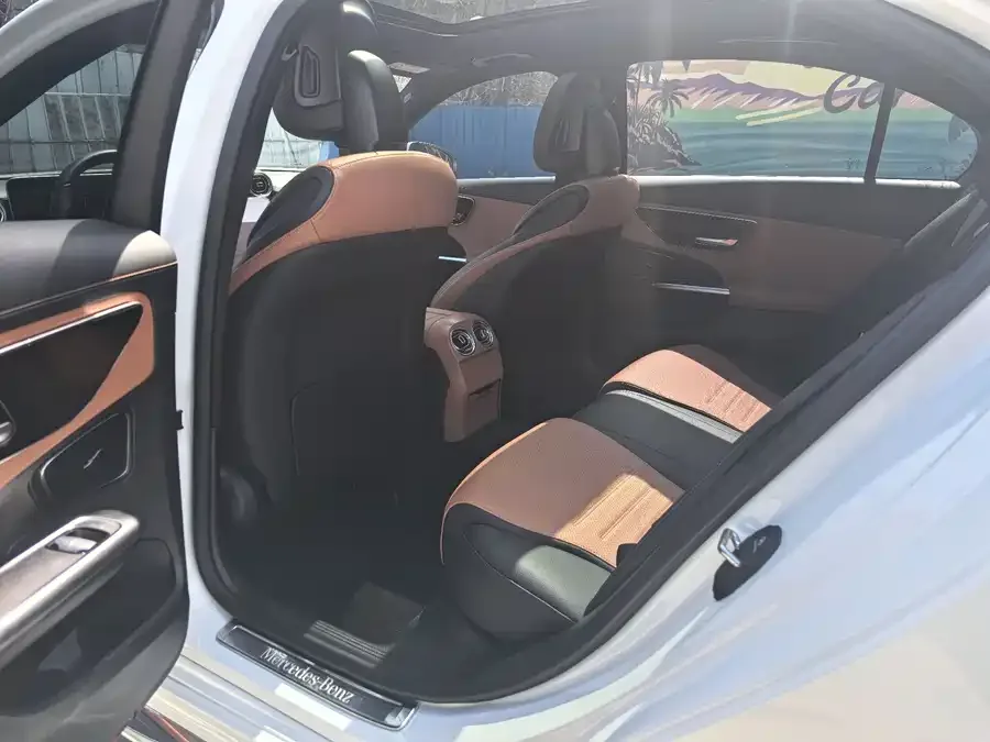 Mercedes-Benz Class C Mercedes-Benz C-Class 2022 facelift C 260 L sports version 2022 — миниатюра 5