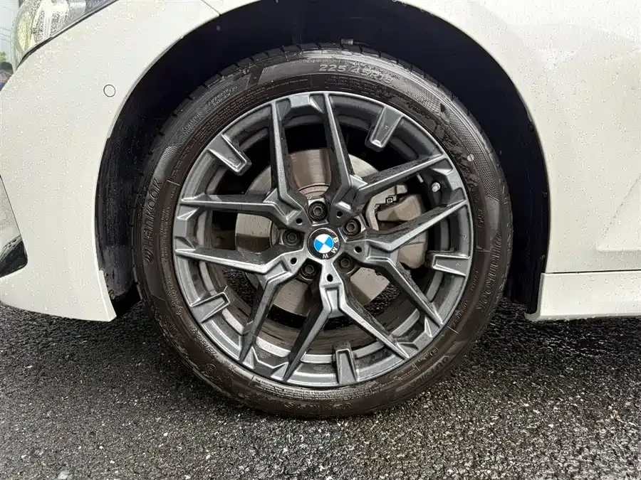 BMW 3 Series BMW 3 Series 2025 330Li M Sport Night Edition 2024 — миниатюра 4