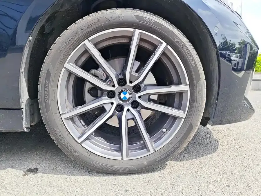 BMW 3 Series BMW 3 Series 2024 325Li M Sport Package 2024 — миниатюра 3