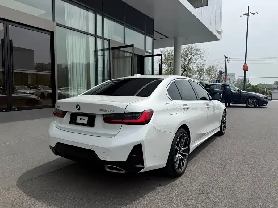 BMW 3 Series BMW 3 Series 2025 325Li M Sport Package 2024 — миниатюра 4