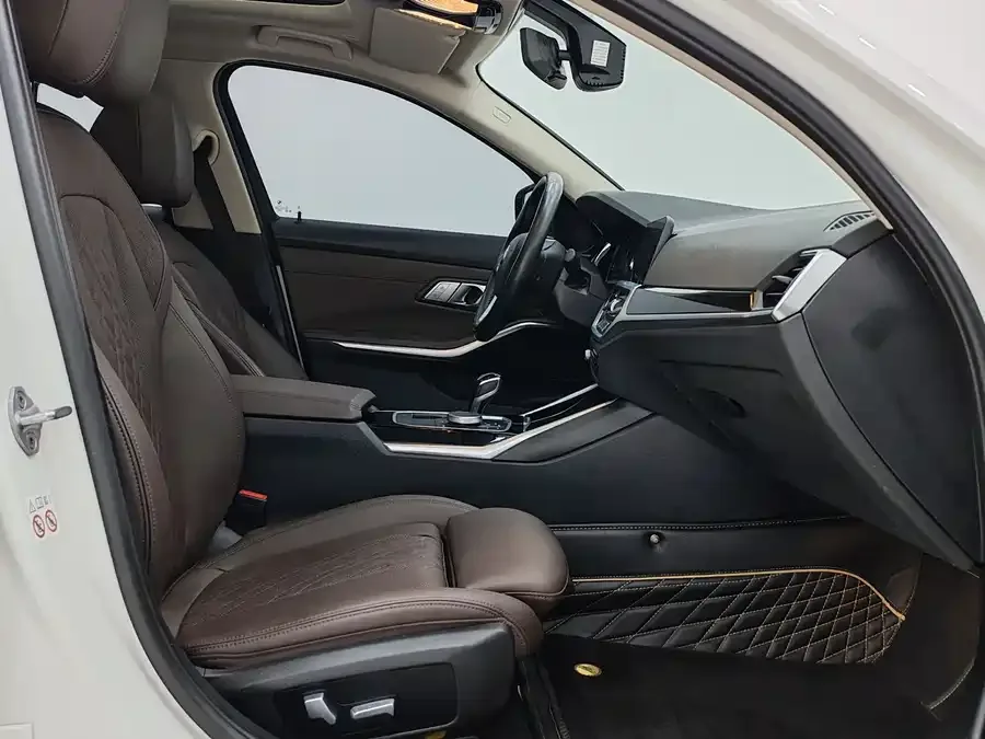 BMW 3 Series BMW 3 Series 2022 320i Sport Package 2022 — миниатюра 3