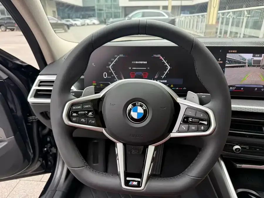 BMW 3 Series BMW 3 Series 2025 330Li M Sport Night Edition 2025 — миниатюра 2