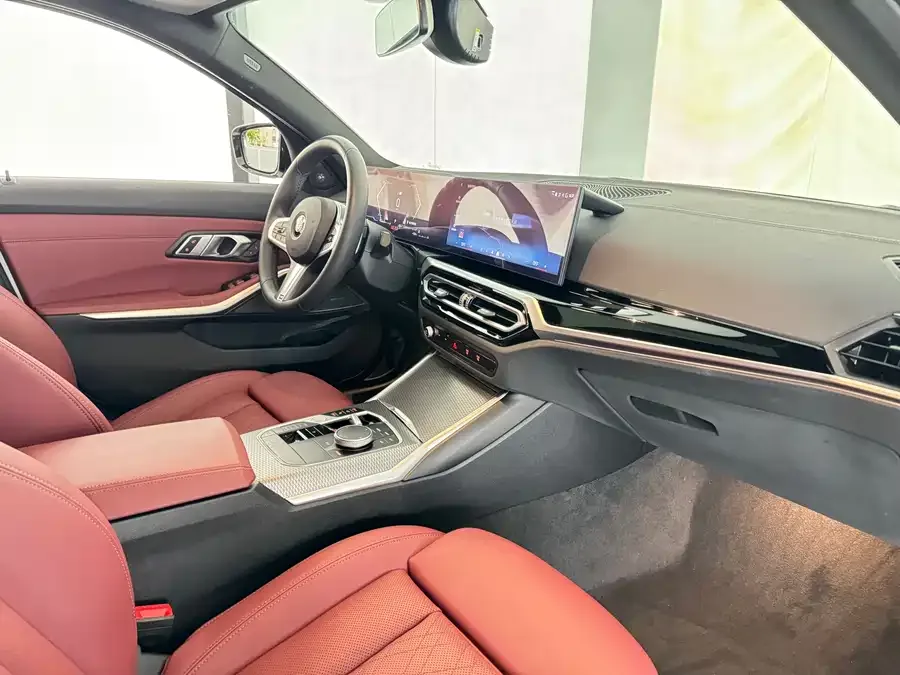 BMW 3 Series BMW 3 Series 2024 325i M Sport Night Edition 2024 — миниатюра 4