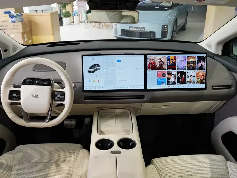 Li Ideal i8 Ideal i8 2025 Standard Edition 2025 — миниатюра 2