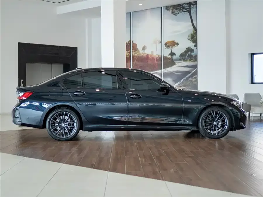 BMW 3 Series BMW 3 Series 2024 325Li M Sport Night Edition 2024 — миниатюра 2