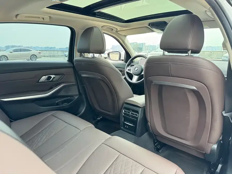BMW 3 Series BMW 3 Series 2023 325Li M Sport Package 2023 — миниатюра 4