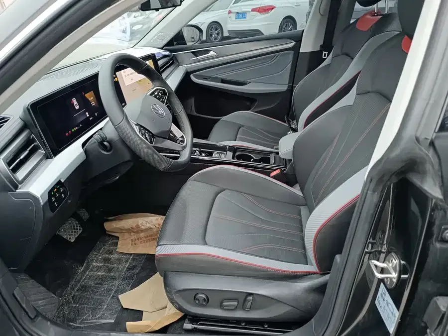 Volkswagen Lamando Lingdu 2022 Lingdu L 280TSI DSG Hot Edition 2022 — миниатюра 2