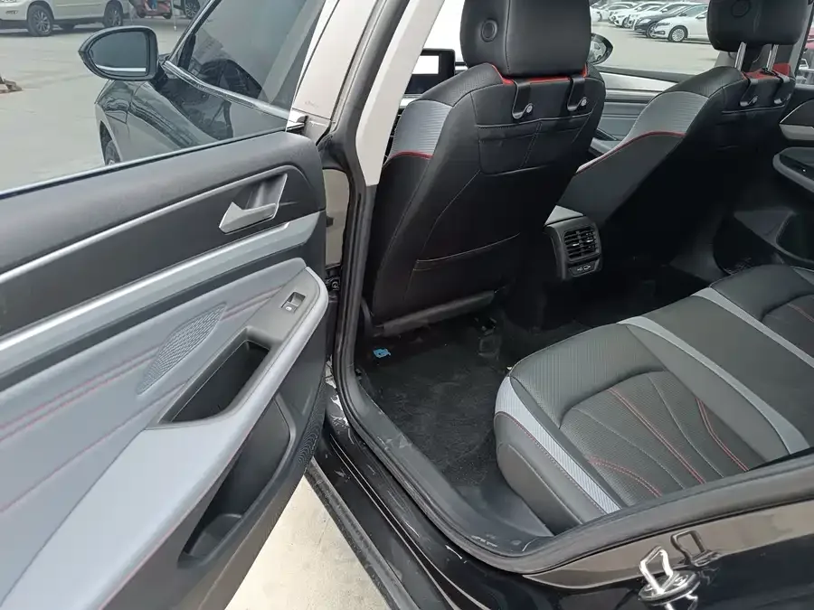Volkswagen Lamando Lingdu 2022 Lingdu L 280TSI DSG Hot Edition 2022 — миниатюра 3