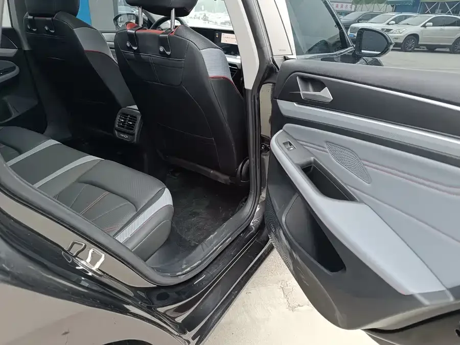 Volkswagen Lamando Lingdu 2022 Lingdu L 280TSI DSG Hot Edition 2022 — миниатюра 5