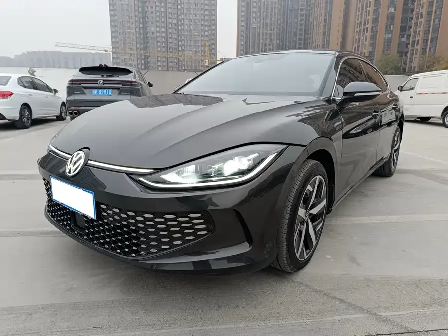 Volkswagen Lamando Lingdu 2022 Lingdu L 280TSI DSG Hot Edition 2022 — фото 1, купить с доставкой в Москву