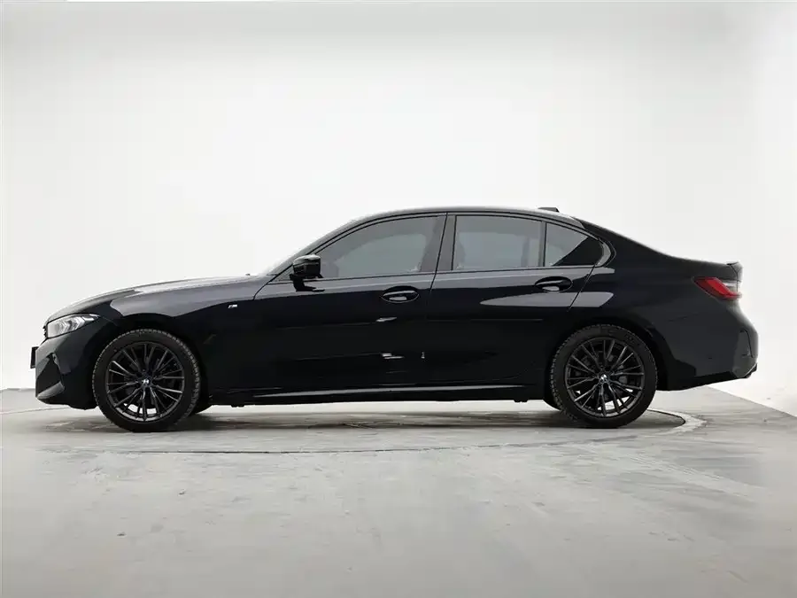 BMW 3 Series BMW 3 Series 2023 325i M Sport Night Edition 2023 — миниатюра 2