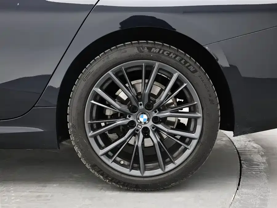 BMW 3 Series BMW 3 Series 2023 325i M Sport Night Edition 2023 — миниатюра 3