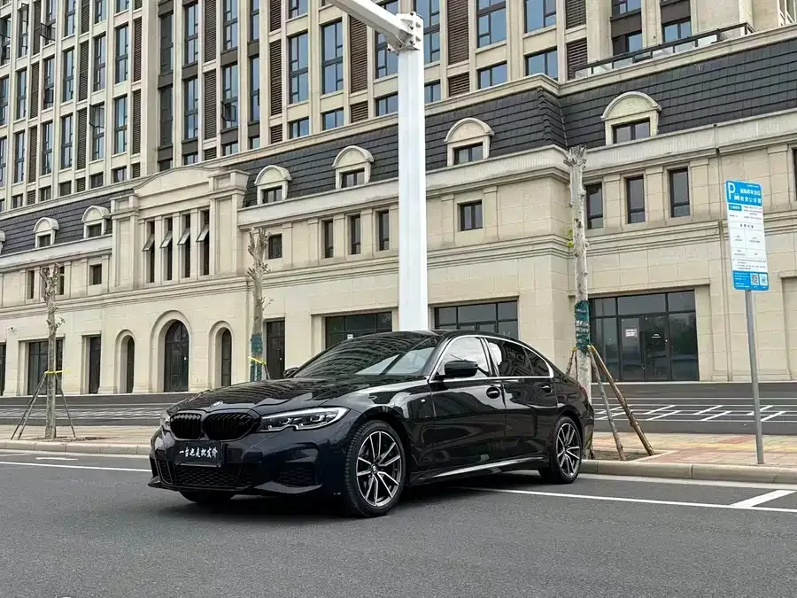 BMW 3 Series 2022