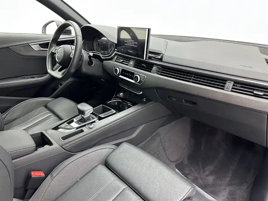 Audi a4 l 2023 40 TFSI luxury and dynamic model 2024 — миниатюра 5