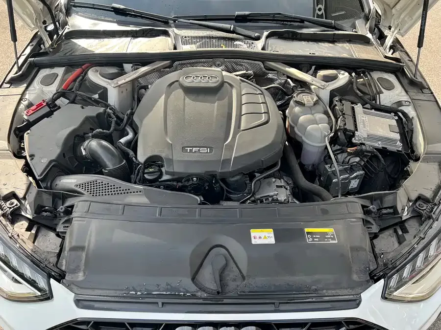 Audi a4 l 2023 40 TFSI luxury and dynamic model 2023 — миниатюра 4