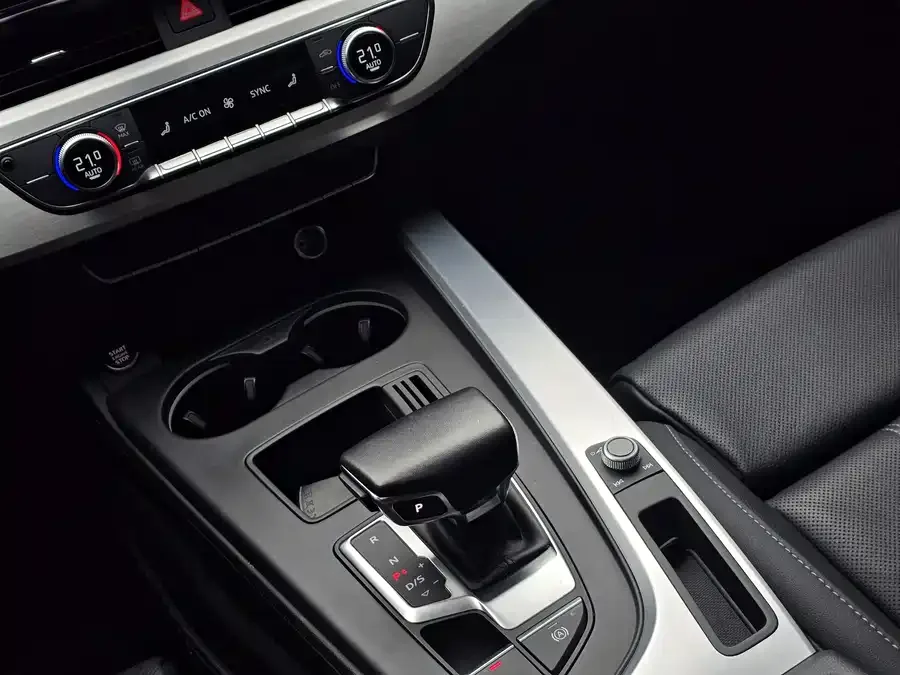 Audi a4 l 2023 40 TFSI Fashion Dynamic Edition 2023 — миниатюра 5