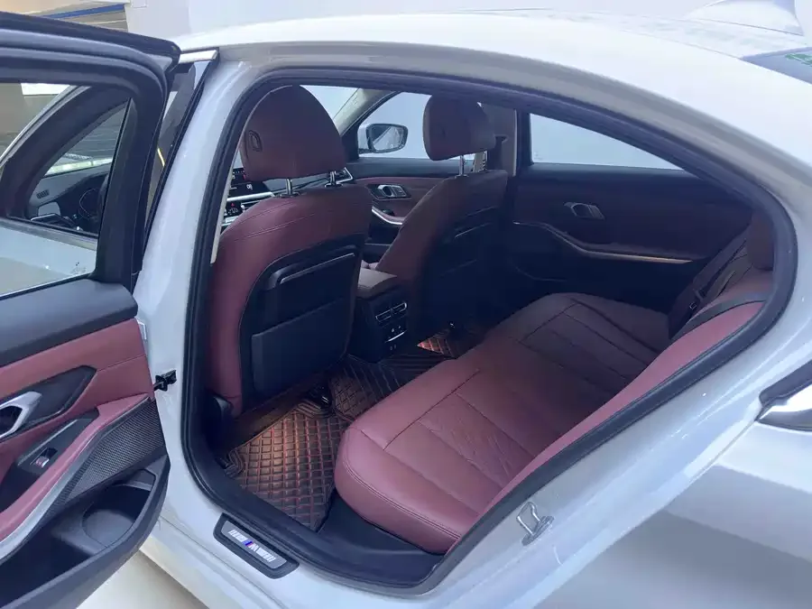 BMW 3 Series BMW 3 Series 2022 320Li M Sport Package 2022 — миниатюра 3