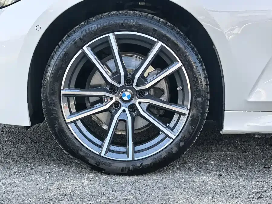 BMW 3 Series BMW 3 Series 2024 325Li M Sport Package 2025 — миниатюра 4