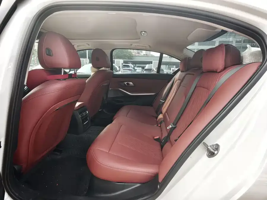 BMW 3 Series BMW 3 Series 2024 325Li M Sport Package 2024 — миниатюра 3